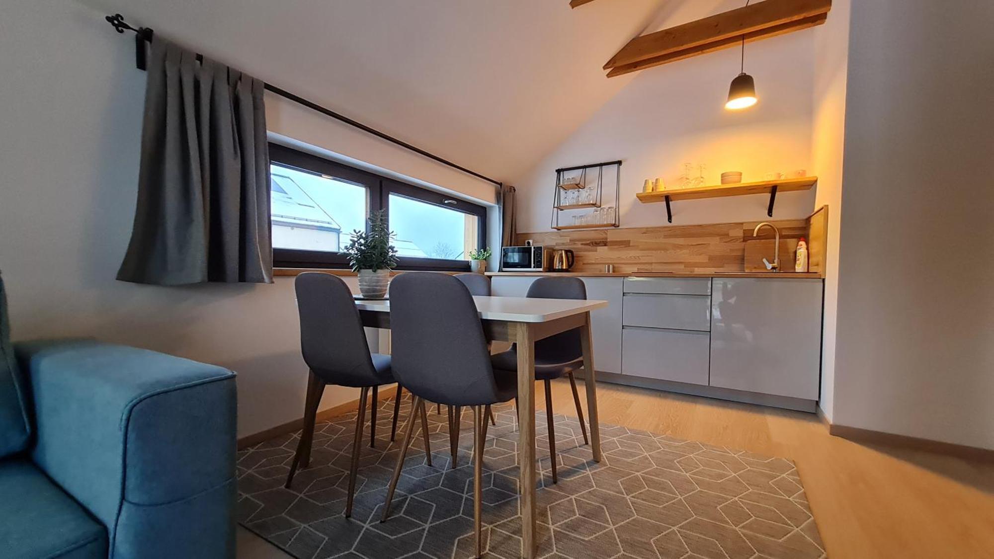 Apartmany Zamecka Jilemnice Szoba fotó